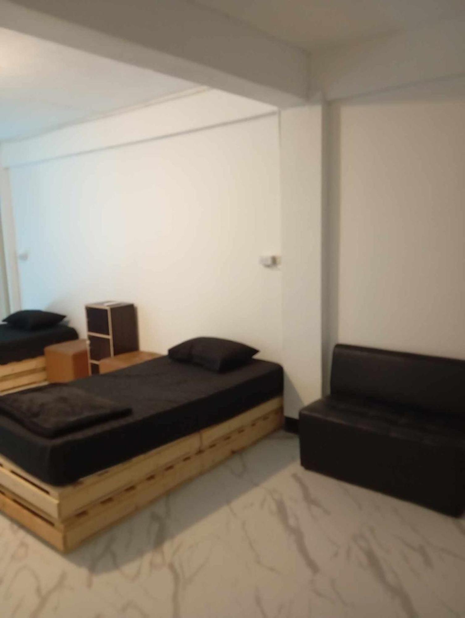 Lita Guesthouse เชียงใหม่ ภายนอก รูปภาพ
