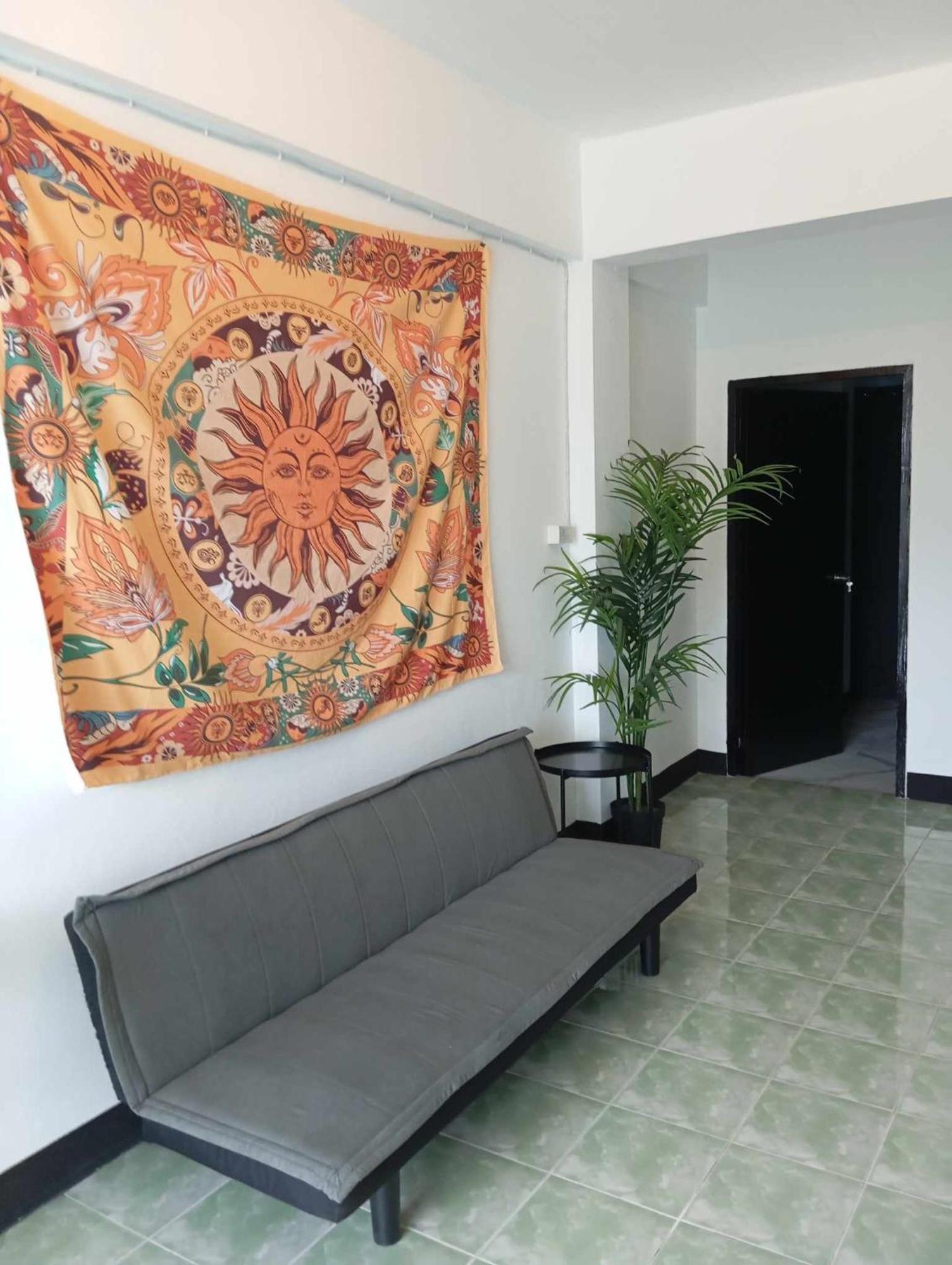 Lita Guesthouse เชียงใหม่ ภายนอก รูปภาพ