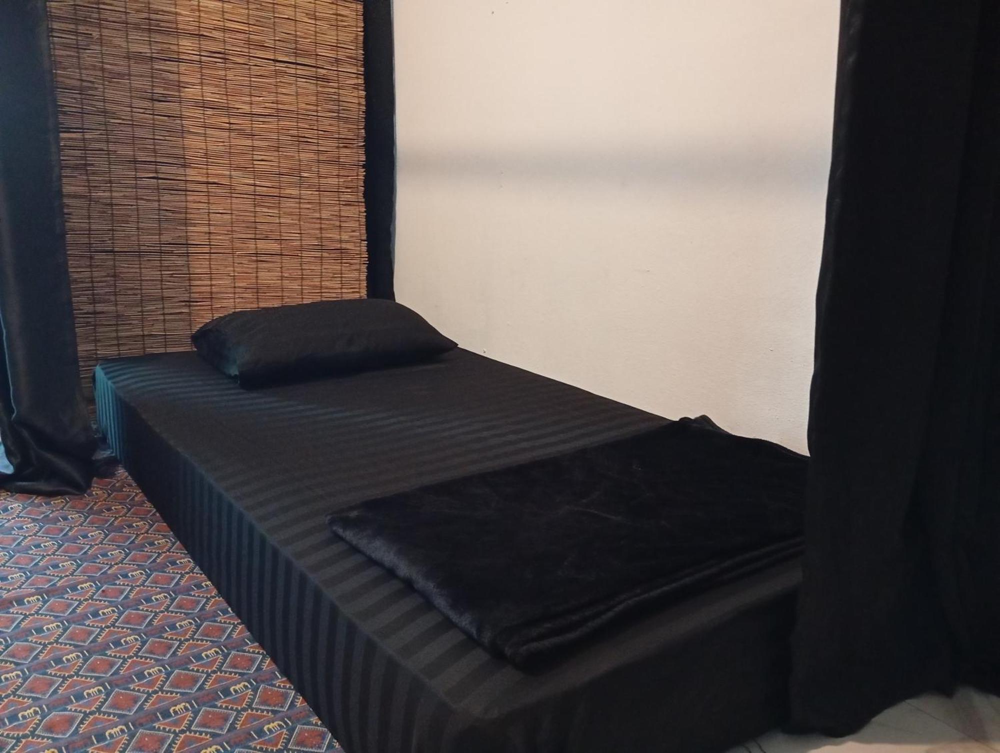 Lita Guesthouse เชียงใหม่ ภายนอก รูปภาพ